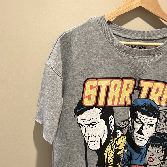 STAR TREK - Cropped Short Sleeve Sweat Shirt - Picture 2 of 9